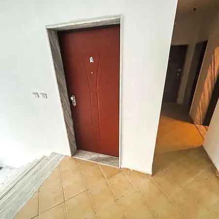 Apartment 1389
